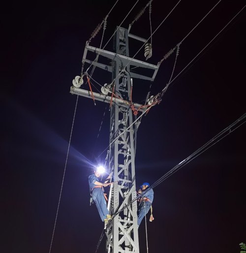 通過(guò)供電部分連夜搶修，快速康復(fù)了供電